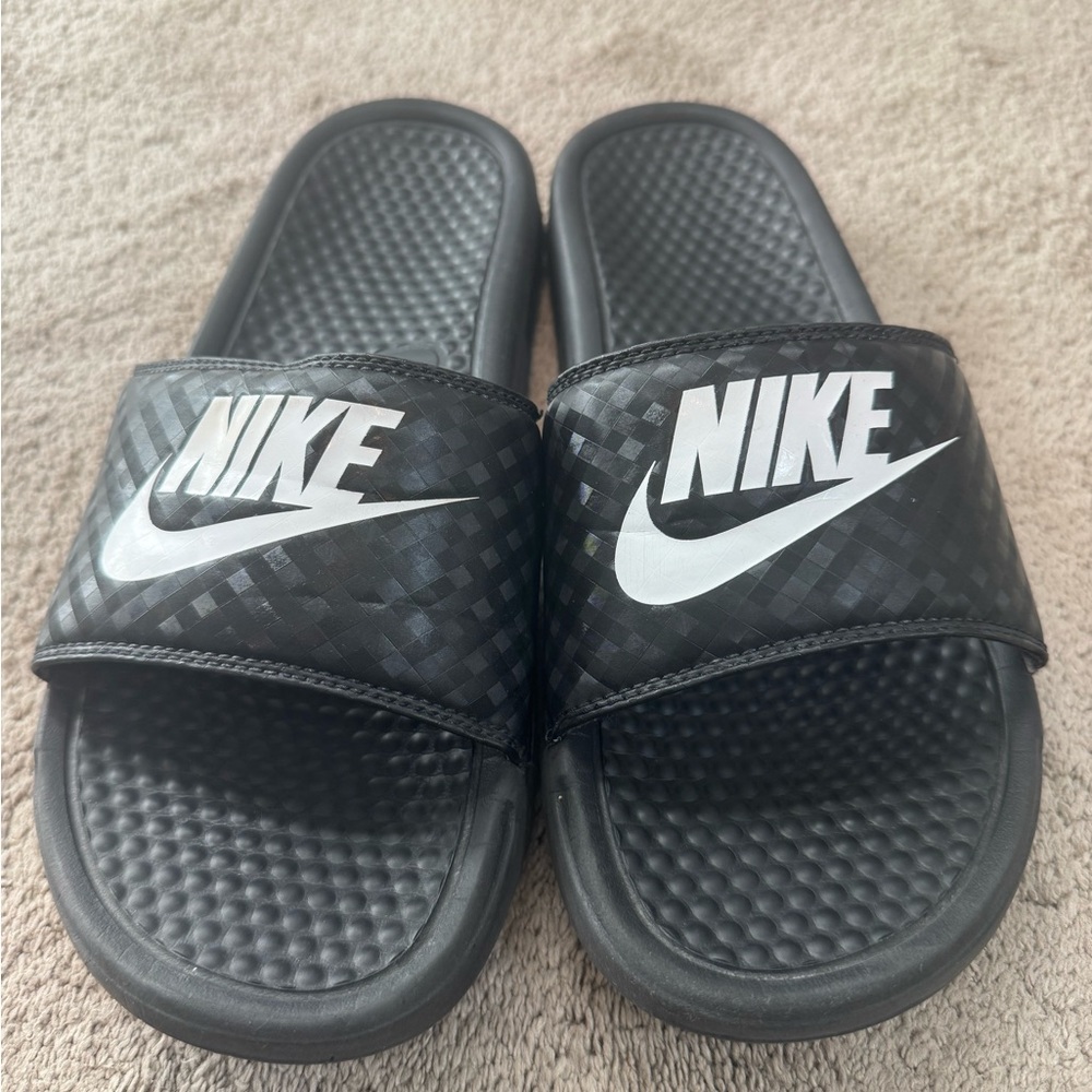 Women’s Nike Benassi JDI Slides